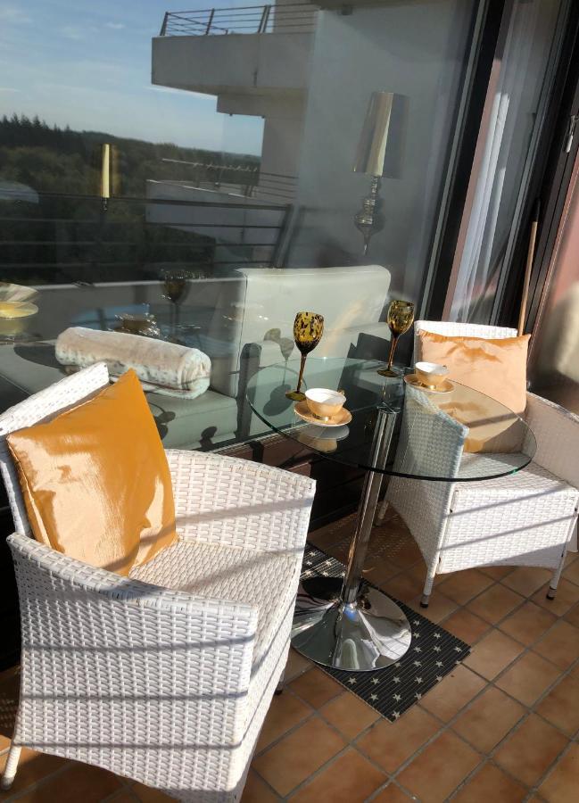 Tiffanys Ferienapartments In Der Privatresidenz Des Plaza Premium Hotel Timmendorfer Strand Buitenkant foto