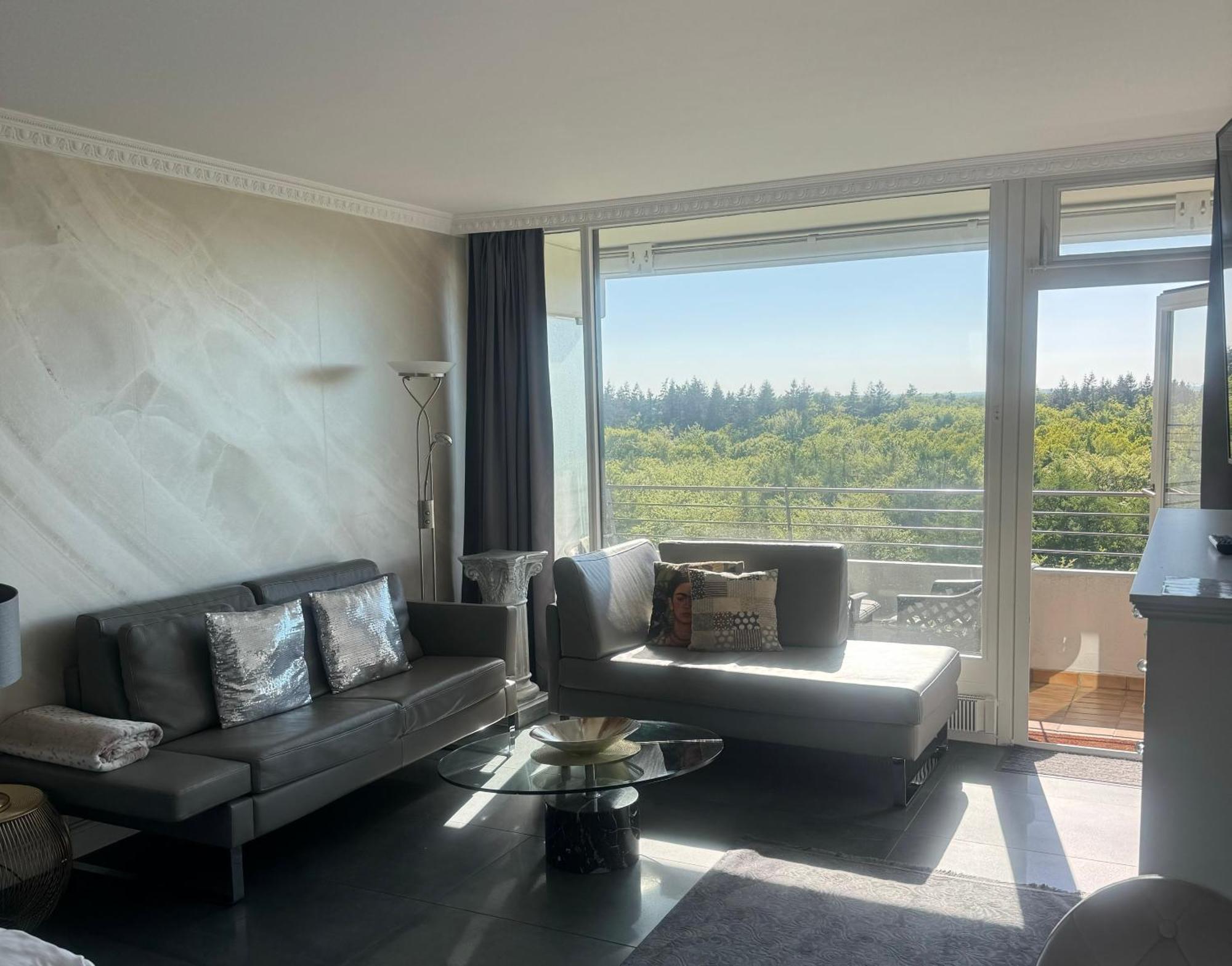 Tiffanys Ferienapartments In Der Privatresidenz Des Plaza Premium Hotel Timmendorfer Strand Buitenkant foto